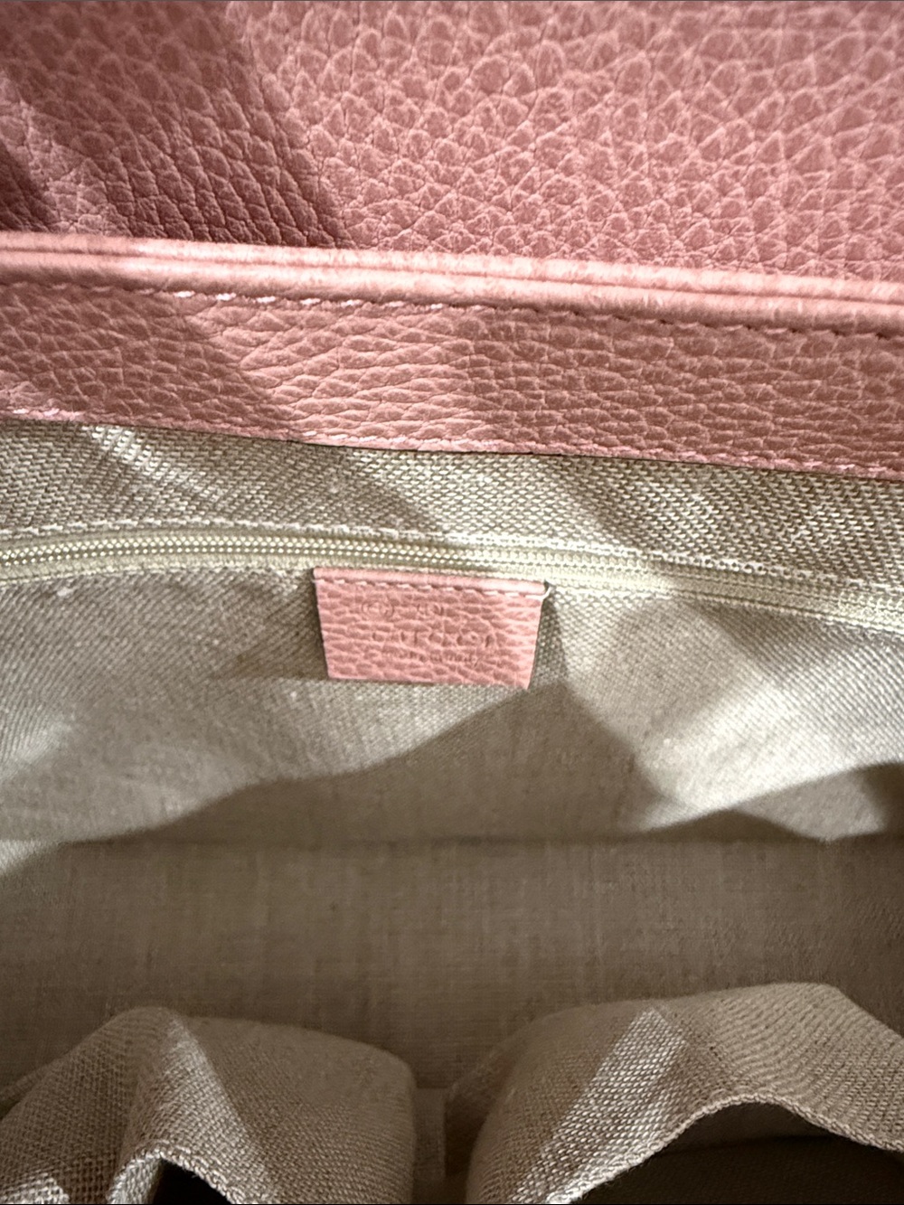 Gucci Dusty Pink Leather Shoulder Bag with Gold-Tone Logo - Picture 4 of 5